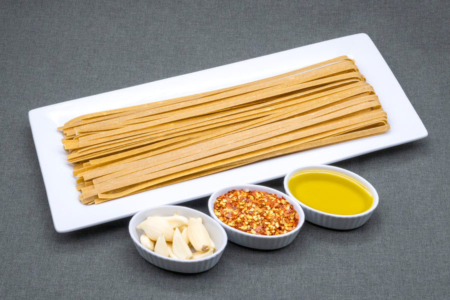 Aglio e Olio Tagliatelle - 16 oz.